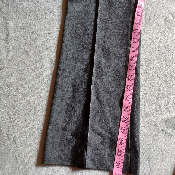 The Limited Stretch Women's  Black Dress Pants Pleated Size 6 Straight Leg. - Picture 9 of 11